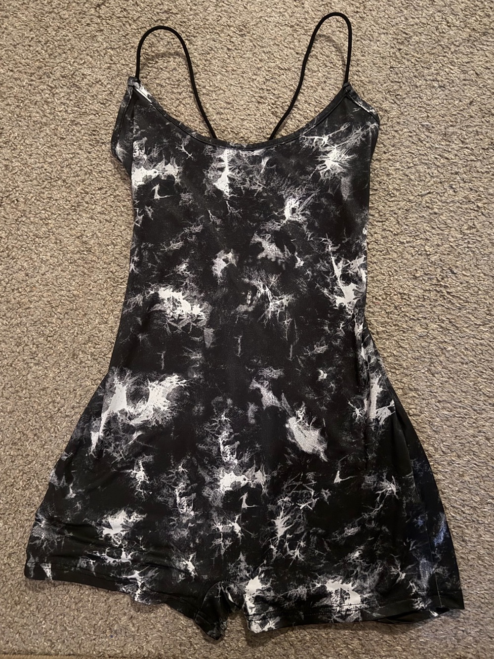 SHEIN Black & White Marble crisscross Spaghetti Strap Bodycon Romper 2” Size M